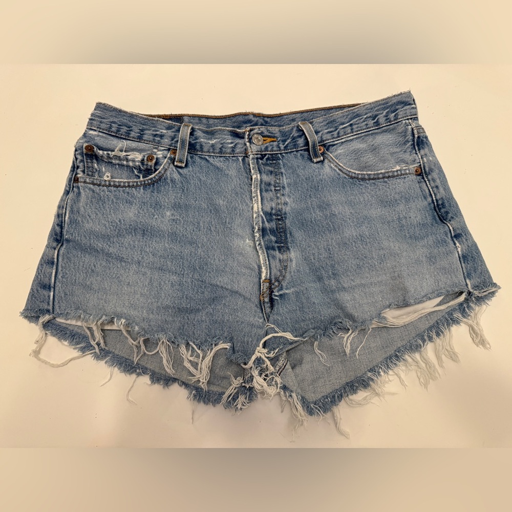 Vintage Levi Medium Wash Cut Off Jean Shorts 100% Cotton